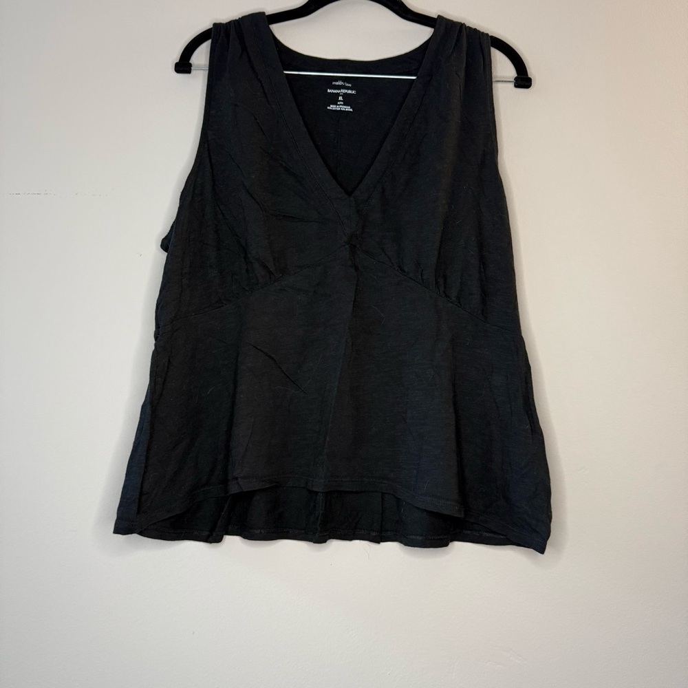 Banana Republic Malibu Tee